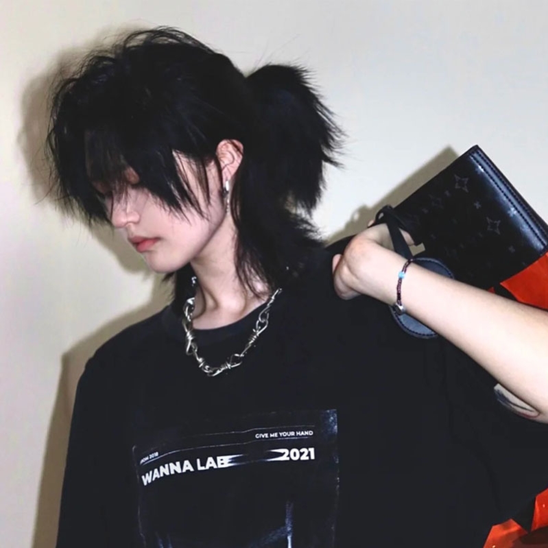 武士头假发日系帅气中性鲻鱼头蓬松自然狼尾男女发套现货一件代发