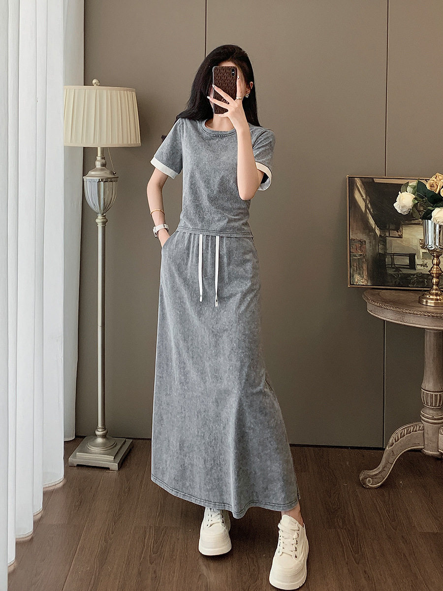 2025夏季韩版小众设计感半身裙潮流 套装女短袖显气质通勤慵懒风