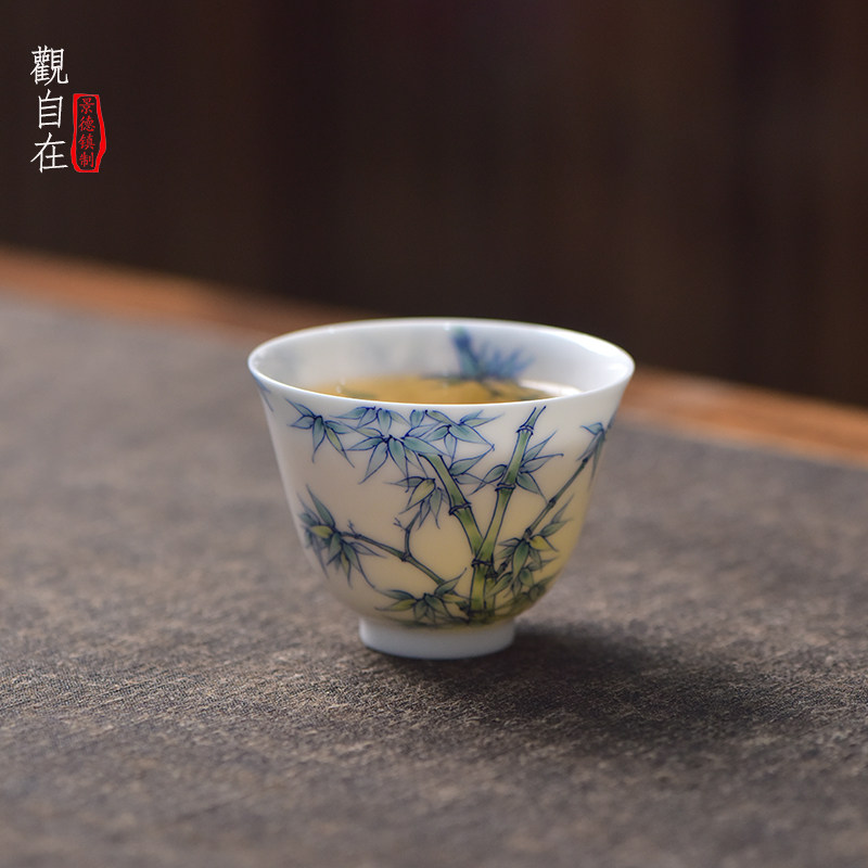 景德镇薄胎手绘斗彩竹子品茗杯