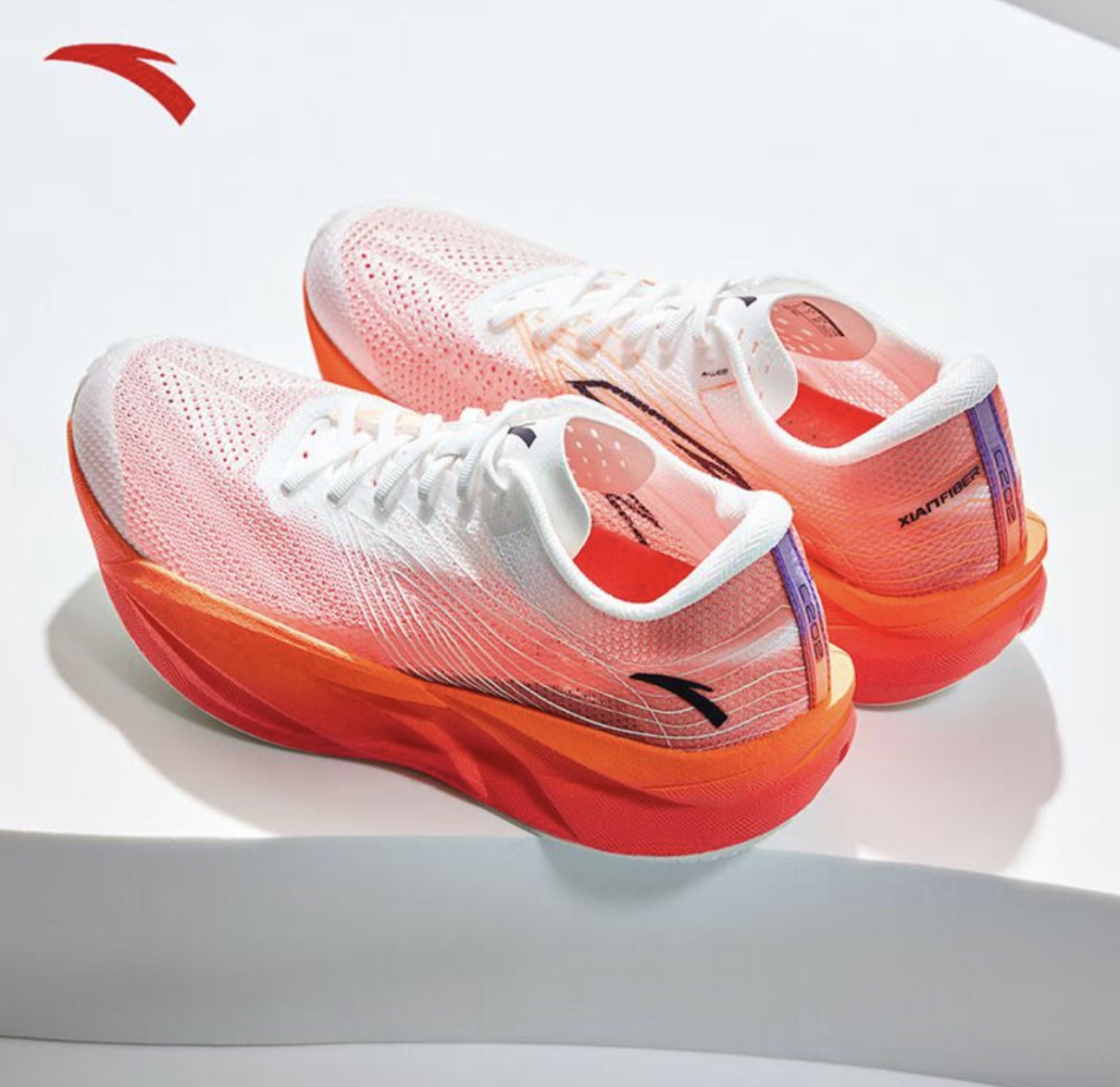 C202 6.0时尚竞速减震防滑耐磨低帮碳板跑步鞋男款