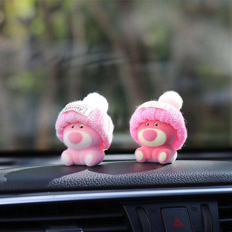 草莓熊汽车车载车内饰车上中控台植绒粉色小熊公仔创意可爱潮玩,汽车用品/电子/清洗/改装,摆件,淘宝优惠券,粉丝福利购,淘宝优惠卷