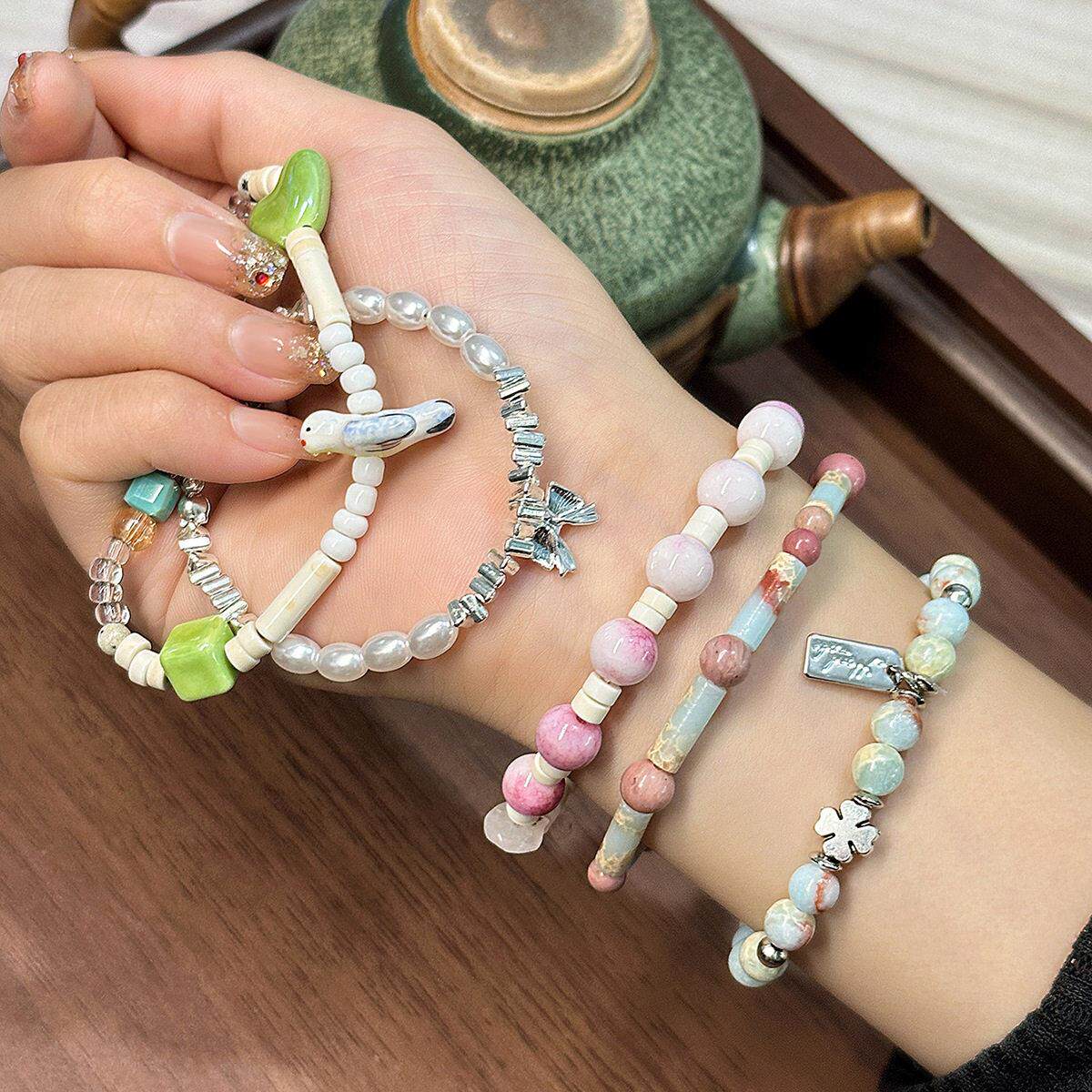 小众国风撞色寿山石串珠手链 童趣燕子爱心手串蝴蝶结珍珠手饰女