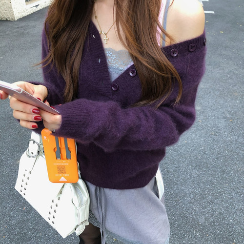 TABLE-针织衫女秋冬新款亨利领半开扣V领宽松慵懒风保暖毛衣6736