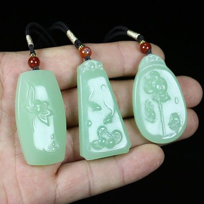 新款翠绿和和田玉色外蒙