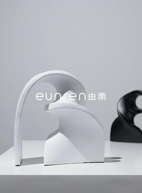 简约创意抽象艺术旋转缎带摆件样板房间客厅电视柜设计师软装饰品