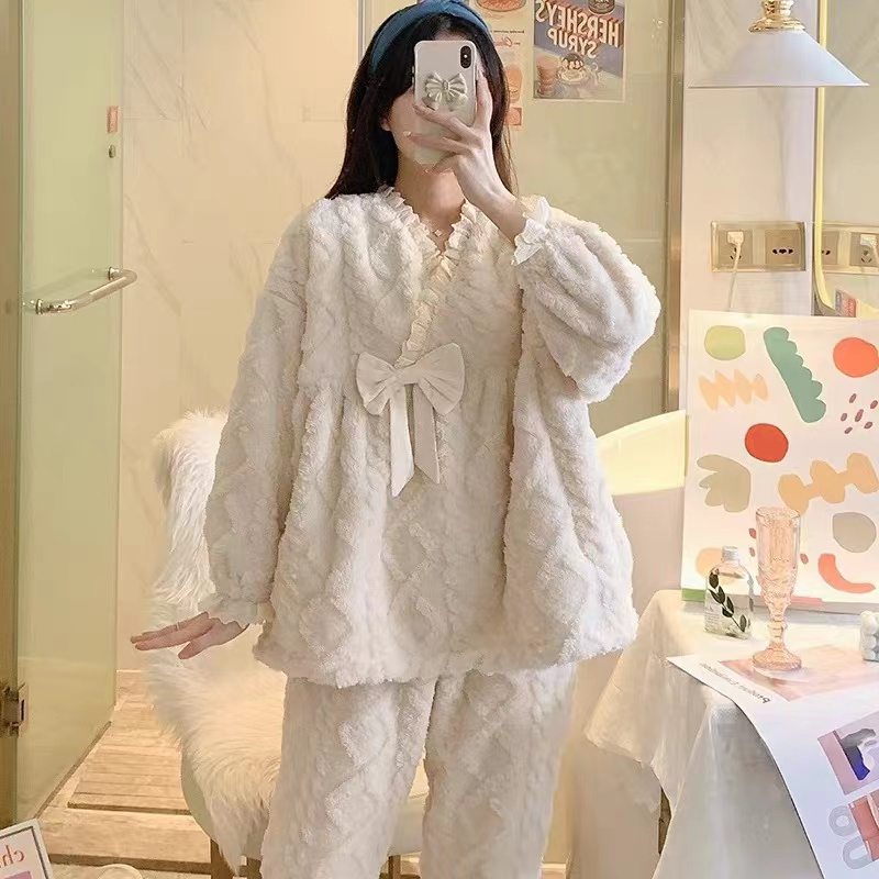 珊瑚绒睡衣女秋冬款加厚加绒长袖套装法兰绒甜美可爱蝴蝶结家居服