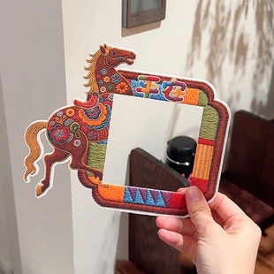 仿刺绣小马2026新款开关贴客厅卧室卫生间灯开关边框套装饰5D墙贴