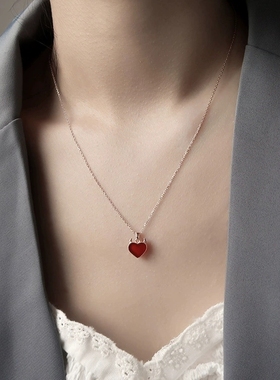 恶魔之心项链女潮饰品冷淡风迷你红色小爱心锁骨链轻奢吊坠个性
