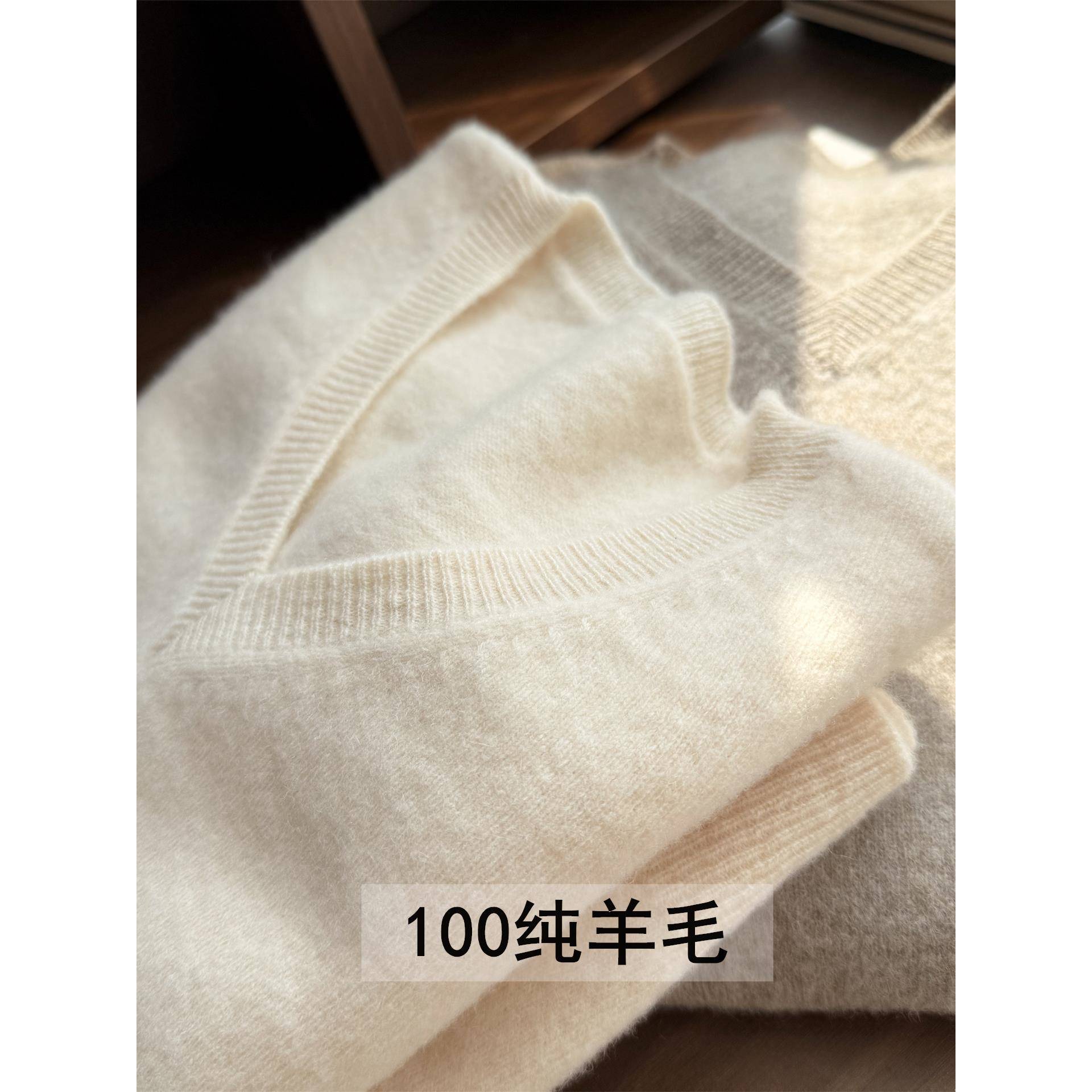 100%纯羊毛衫女高端V领毛衣百搭秋冬宽松针织打底衫羊绒内搭上衣