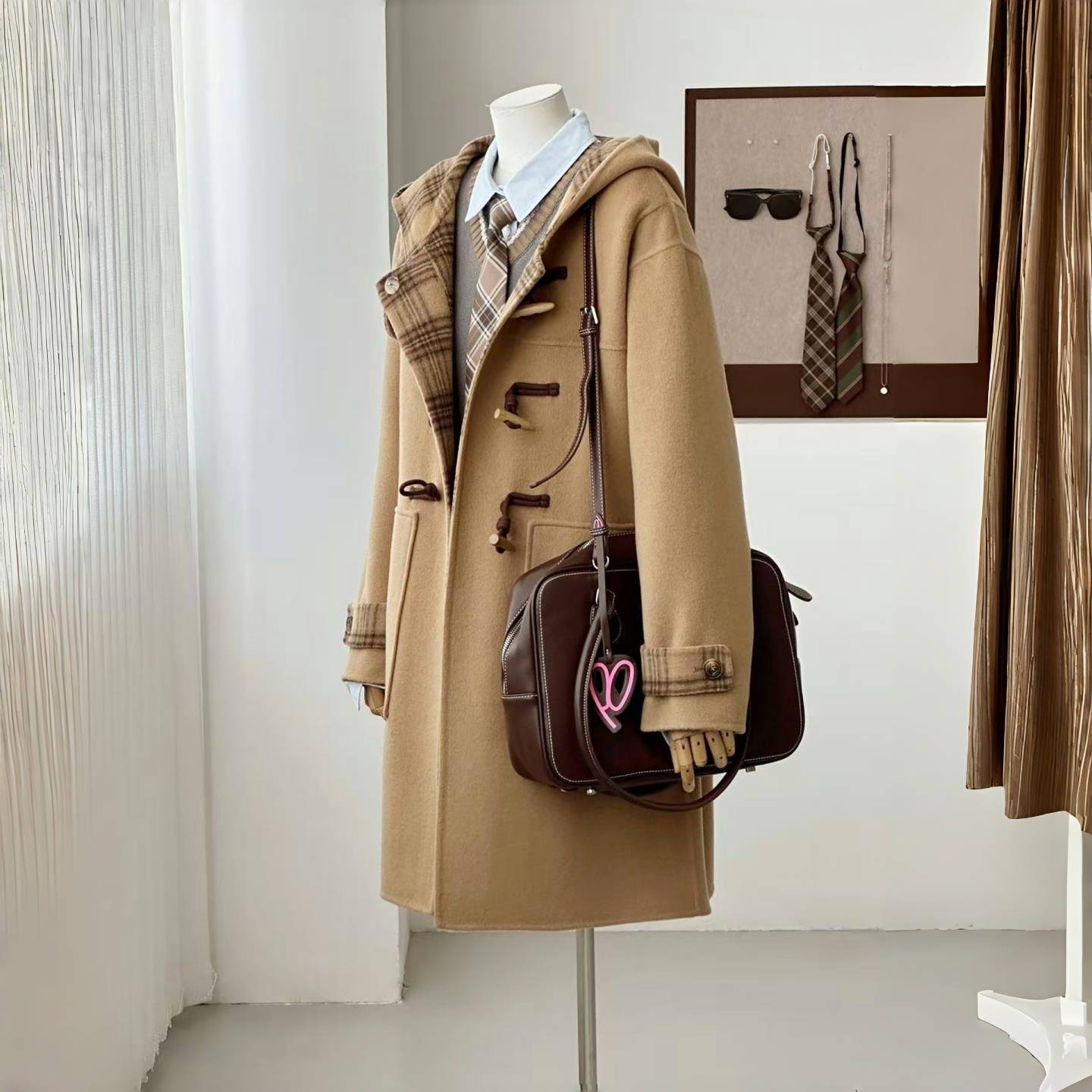 25秋冬新款羊毛大衣女中长款牛角扣连帽休闲宽松双面呢外套英伦风