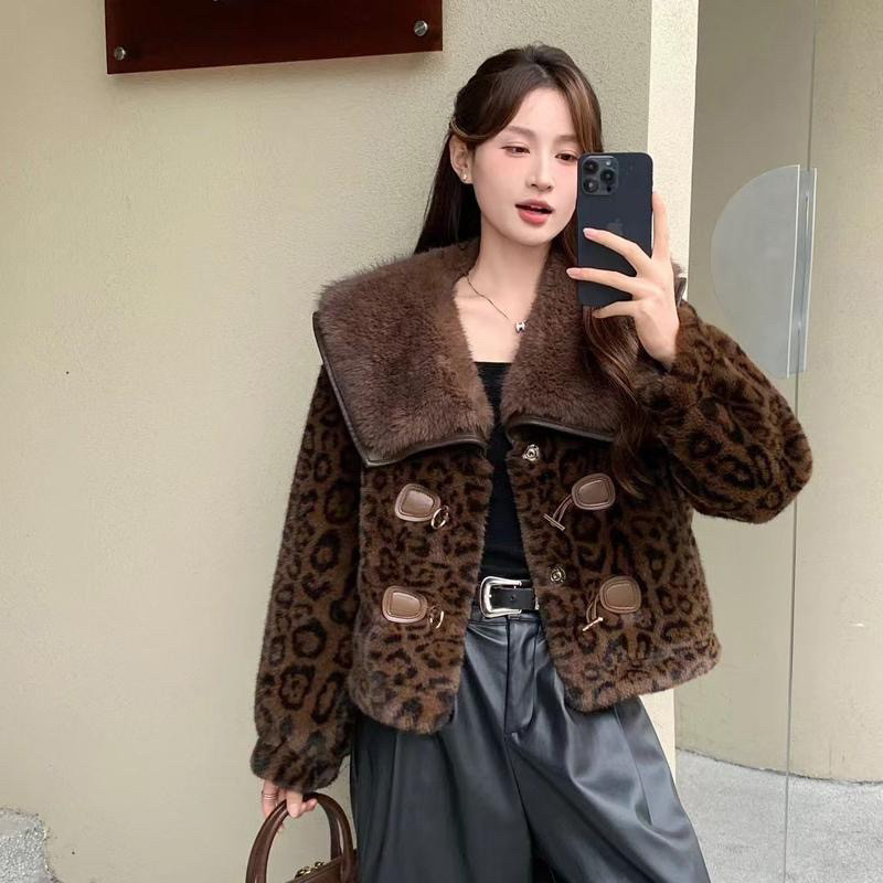 小个子短款豹纹外套女冬季2024新款百搭加厚环保皮草大衣皮毛一体