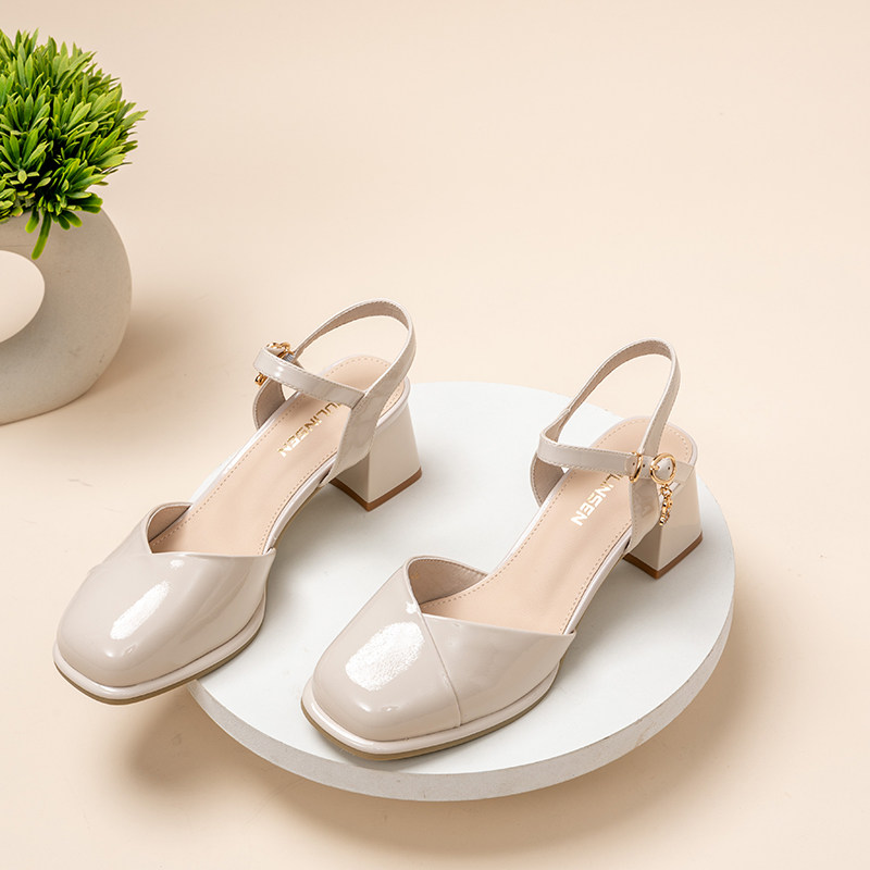 木林森凉鞋女包头2023年新款夏季粗跟一字带外穿气质中跟凉拖女鞋