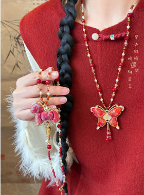 红色宋锦蝴蝶小马项链新中式