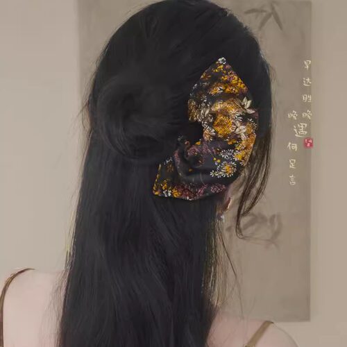 扇形刺绣花纹簪子新中式国风