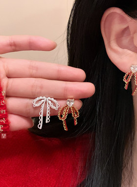 红色蝴蝶结锆石耳环女新年独特漂亮耳钉轻奢高级感适合冬天的耳环