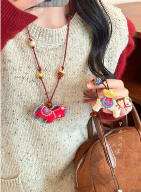 手工布艺小马项链新中式吊坠