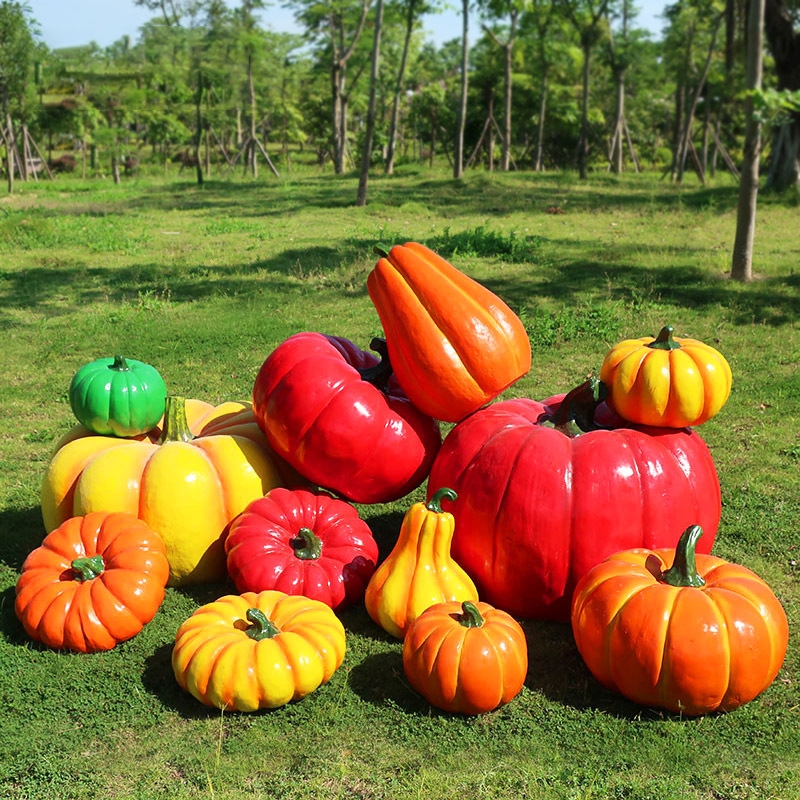 玻璃钢雕塑卡通彩绘公仔 吉祥物商业街美陈摆件 户外景观雕塑小猪