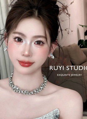 个性麻花闪钻颈链choker小众轻奢项链高级感法式写真晚宴锁骨链女