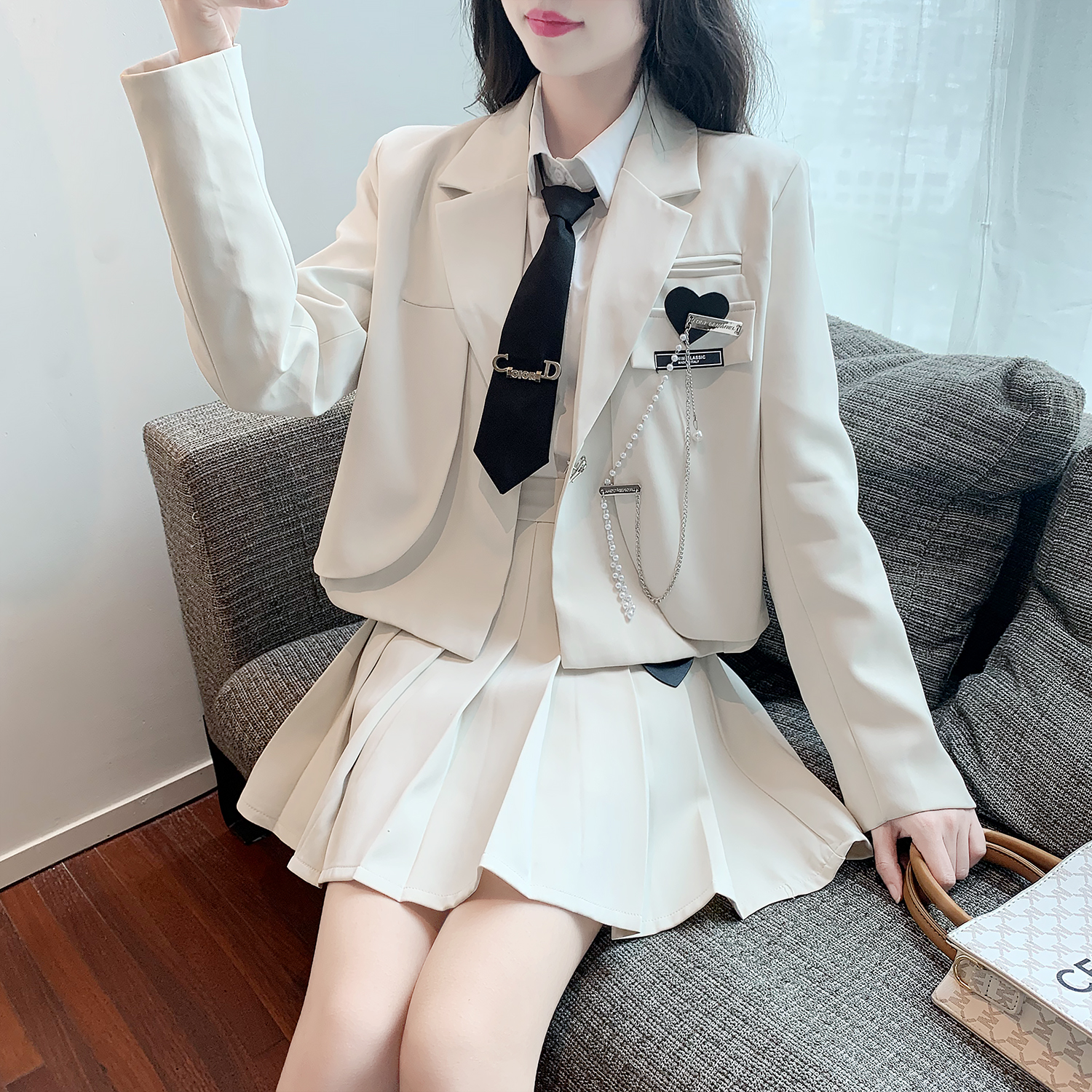 秋季2025新款时尚英伦风套装西装外套高腰A字格子百褶半身裙女