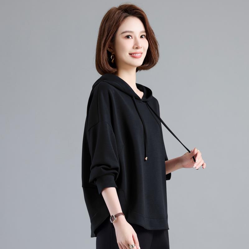 休闲连帽卫衣女春秋2025新款宽松洋气中老年妈妈薄冬加绒遮肚上衣