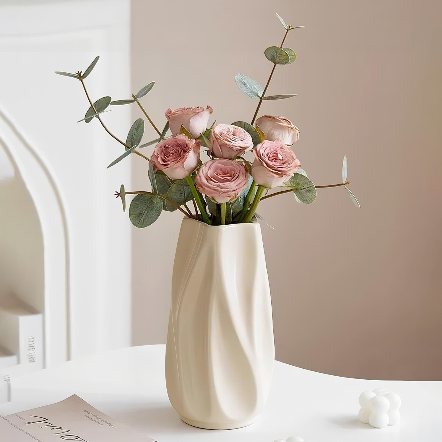 简约高级感陶瓷花瓶轻奢风奶油风