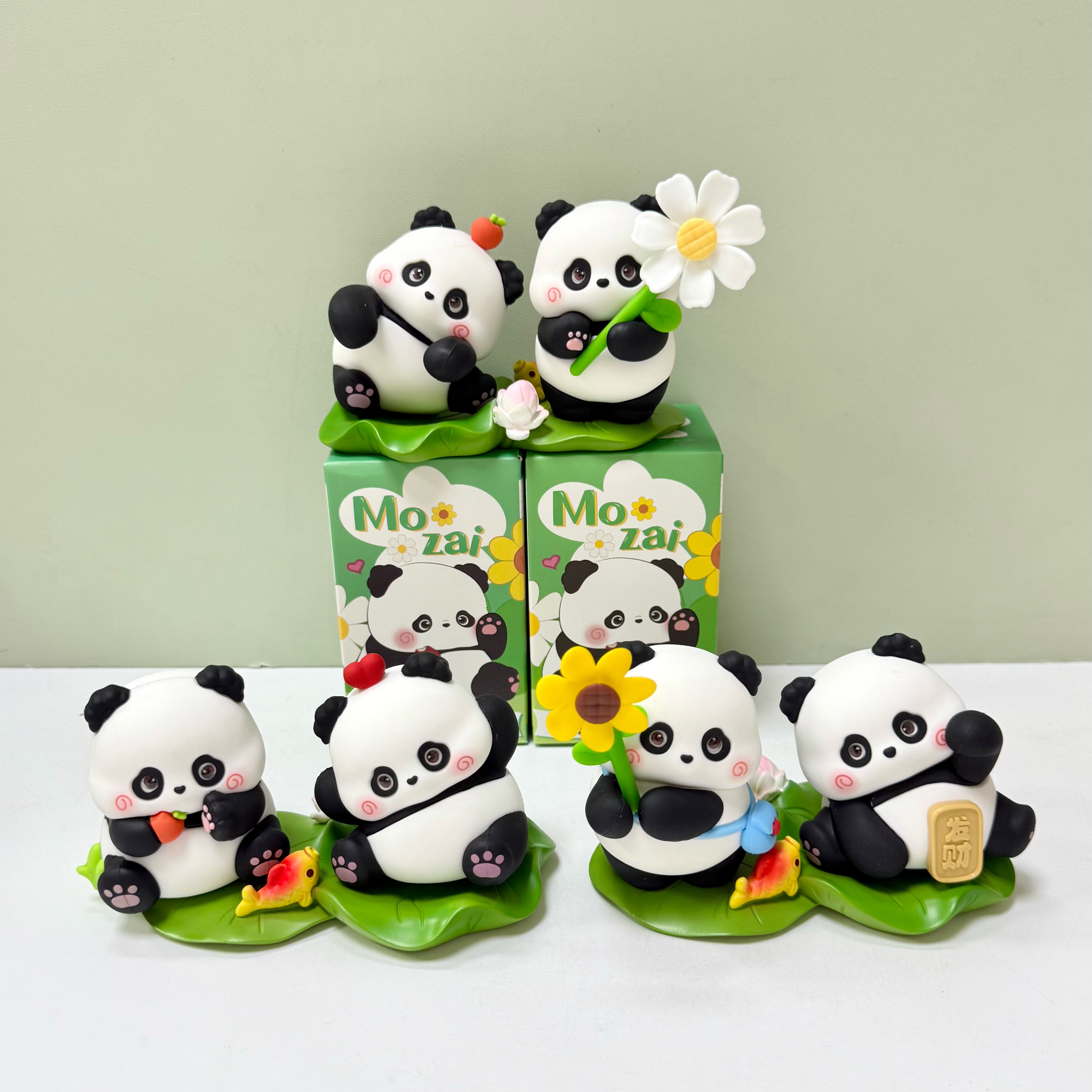 成都大熊猫基地文创系列花花摆件