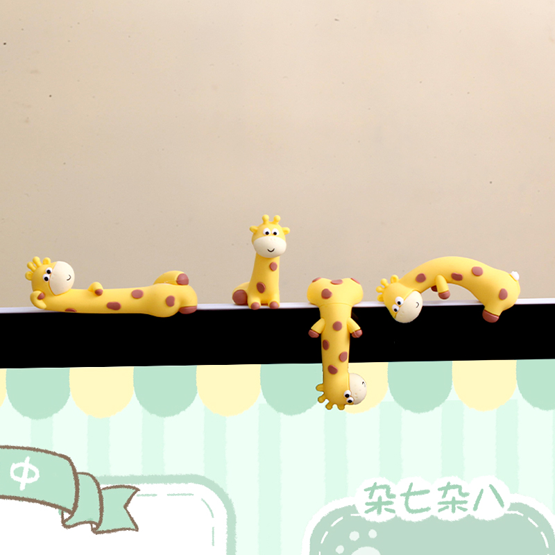 长颈鹿上班发疯摆件汽车车载内饰