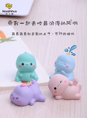 电脑屏幕趴趴办公桌装饰可爱恐龙生日蛋糕治愈系小摆件高级感小众
