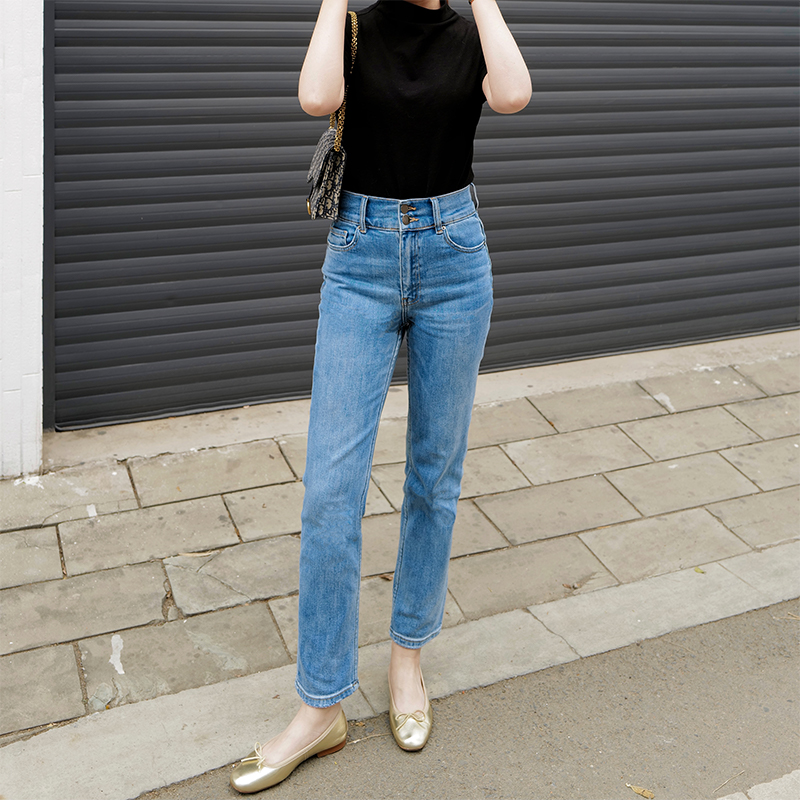 超高腰两粒扣小直筒修身九分牛仔