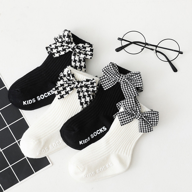 YOHOSWEETBABY女童点胶防滑短袜