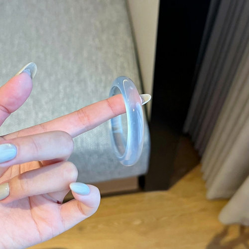 天然高冰透白月光玛瑙手镯玉镯子