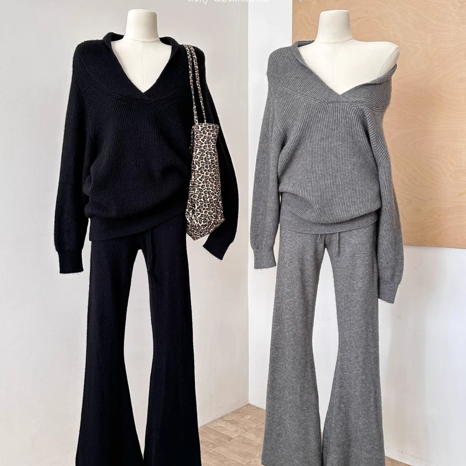 软糯毛衣V领针织衫+微喇休闲裤