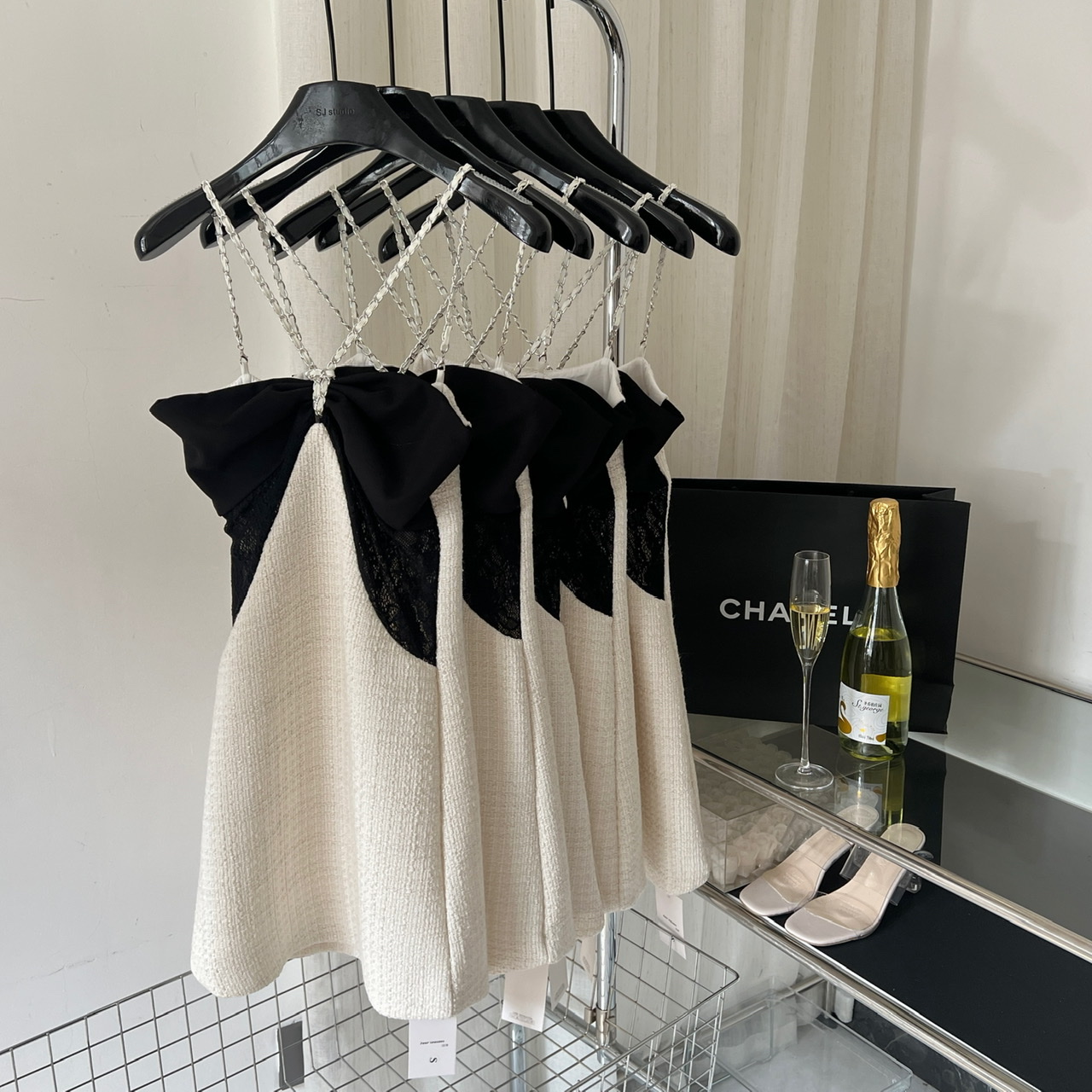 小礼裙女性感链条挂脖抹胸裙短