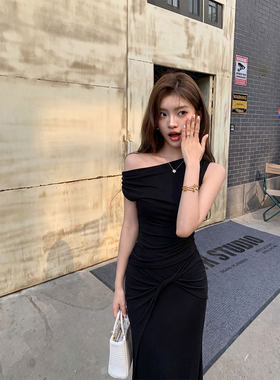 荡领斜肩T恤上衣女扭结半身裙