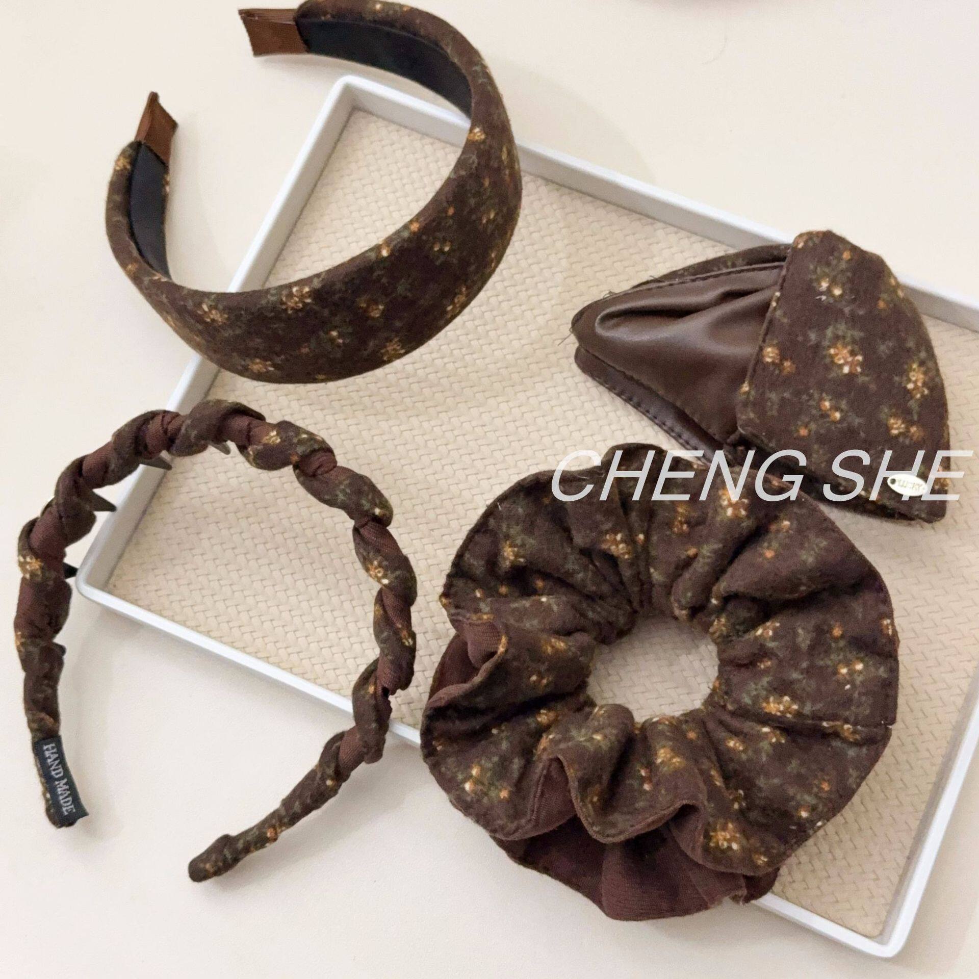 韩国秋冬复古设计感碎花咖棕系列气质百搭扎马尾美拉德鲨鱼夹发夹