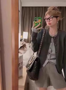 高级感灰色假两件针织开衫毛衣女秋季圆领修身百搭miu系洋气上衣