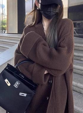 复古黑色v领毛衣外套女春秋新款松弛慵懒风高级感软糯针织开衫厚