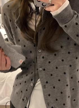 韩系灰色波点针织开衫女秋季2025新款叠穿设计感小众显瘦长袖上衣