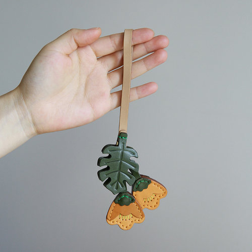 小众手工头层牛皮海棠花包挂件