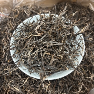 2023年易武天门山 高杆古树普洱茶生茶100克 高货量少