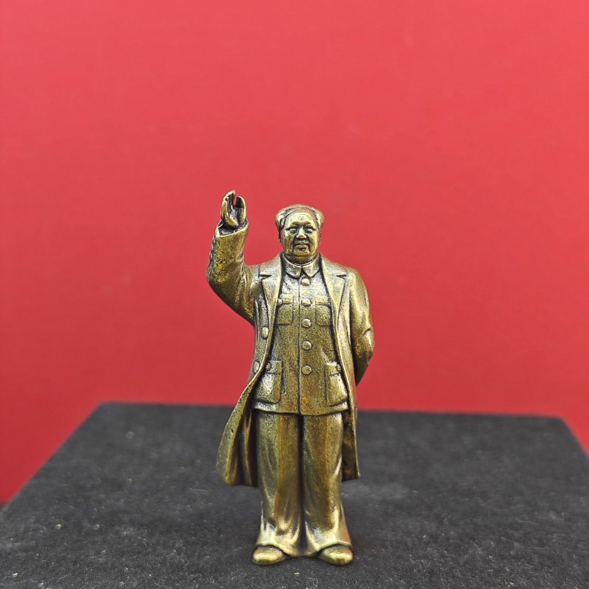 黄铜东方红太阳毛教员主委员席桌面摆件伟人金属雕像泽东同志万岁