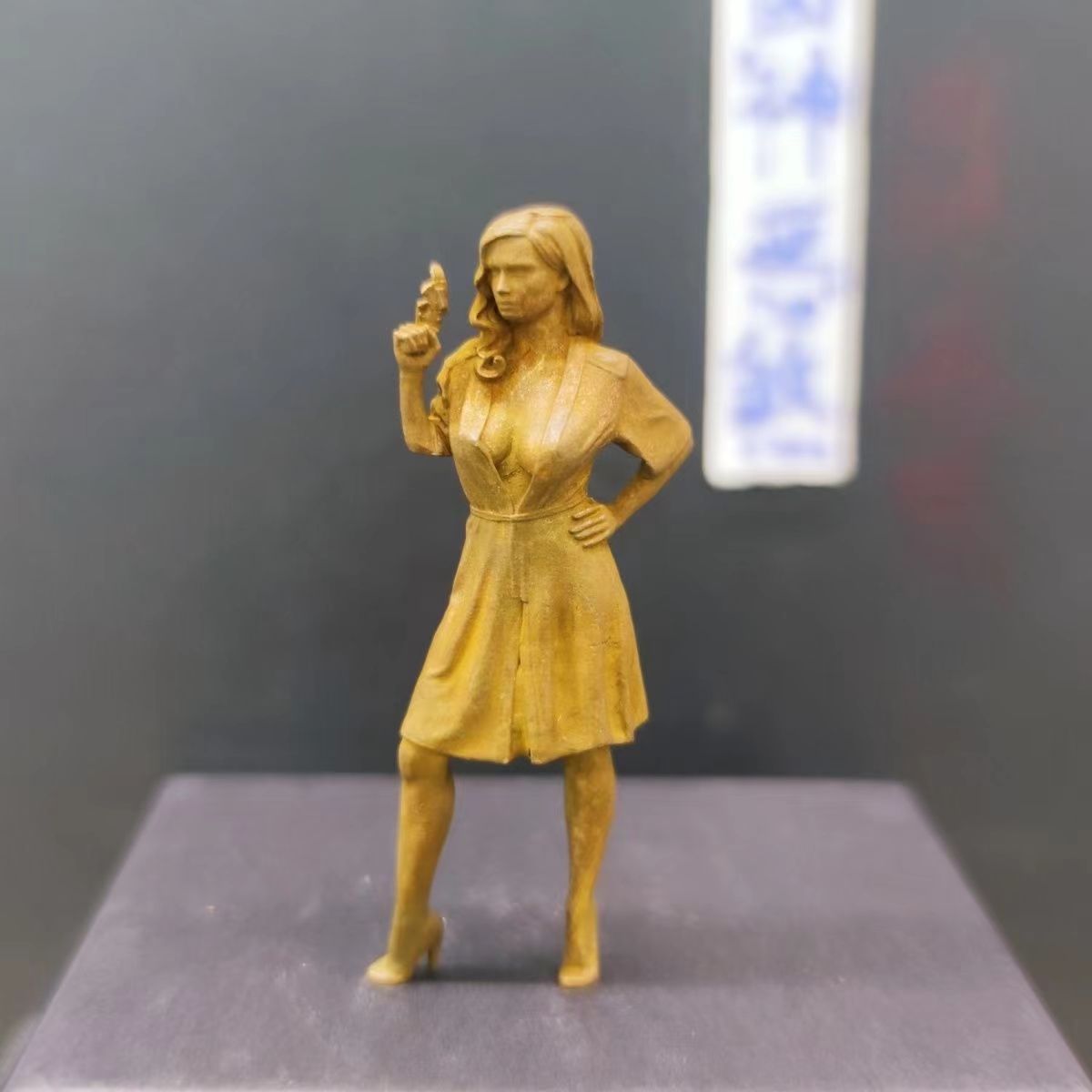 纯铜美女间谍保镖战士摆件模型