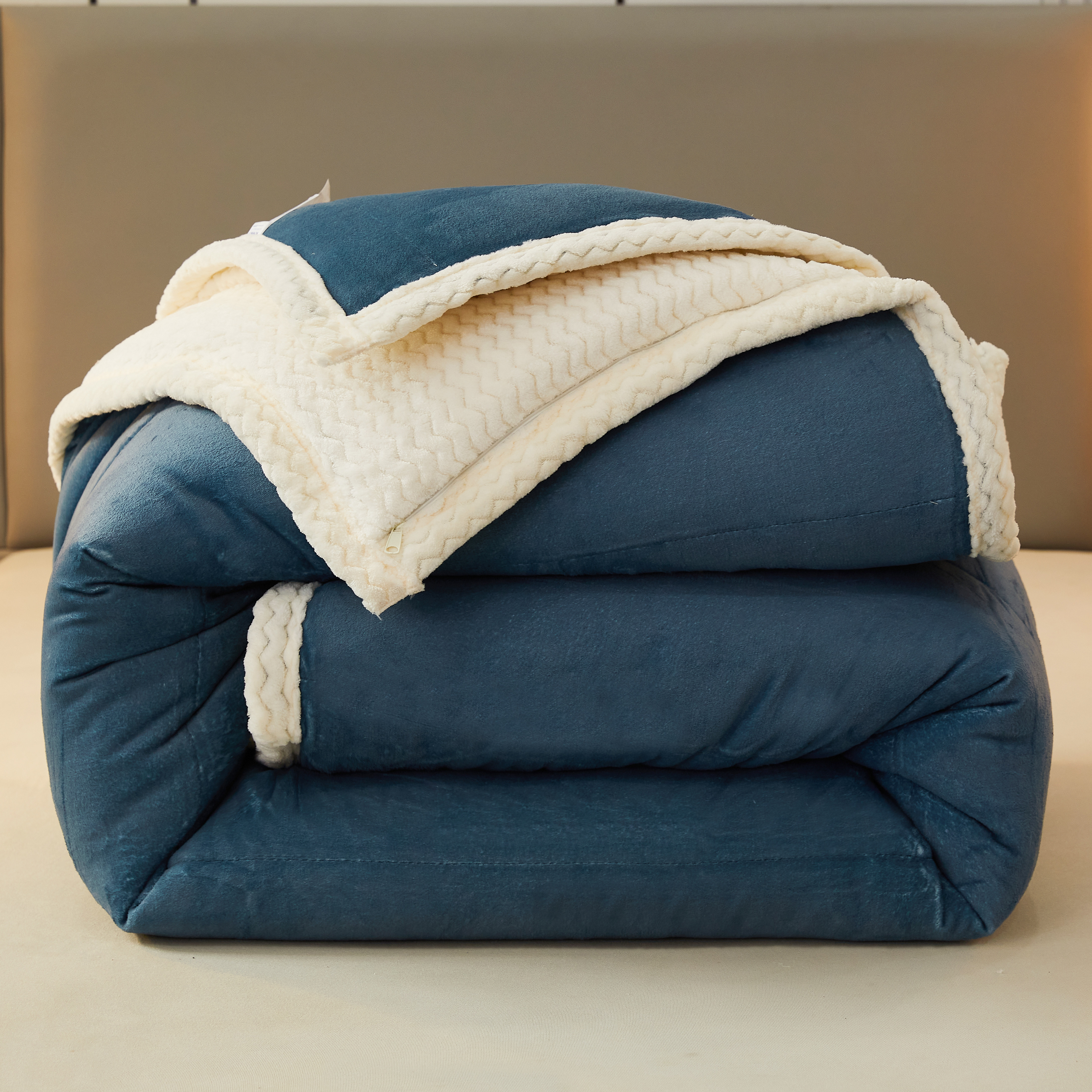 牛奶绒毛毯冬季加厚盖毯羊羔绒毯子午睡珊瑚绒被子沙发毯子绒毯