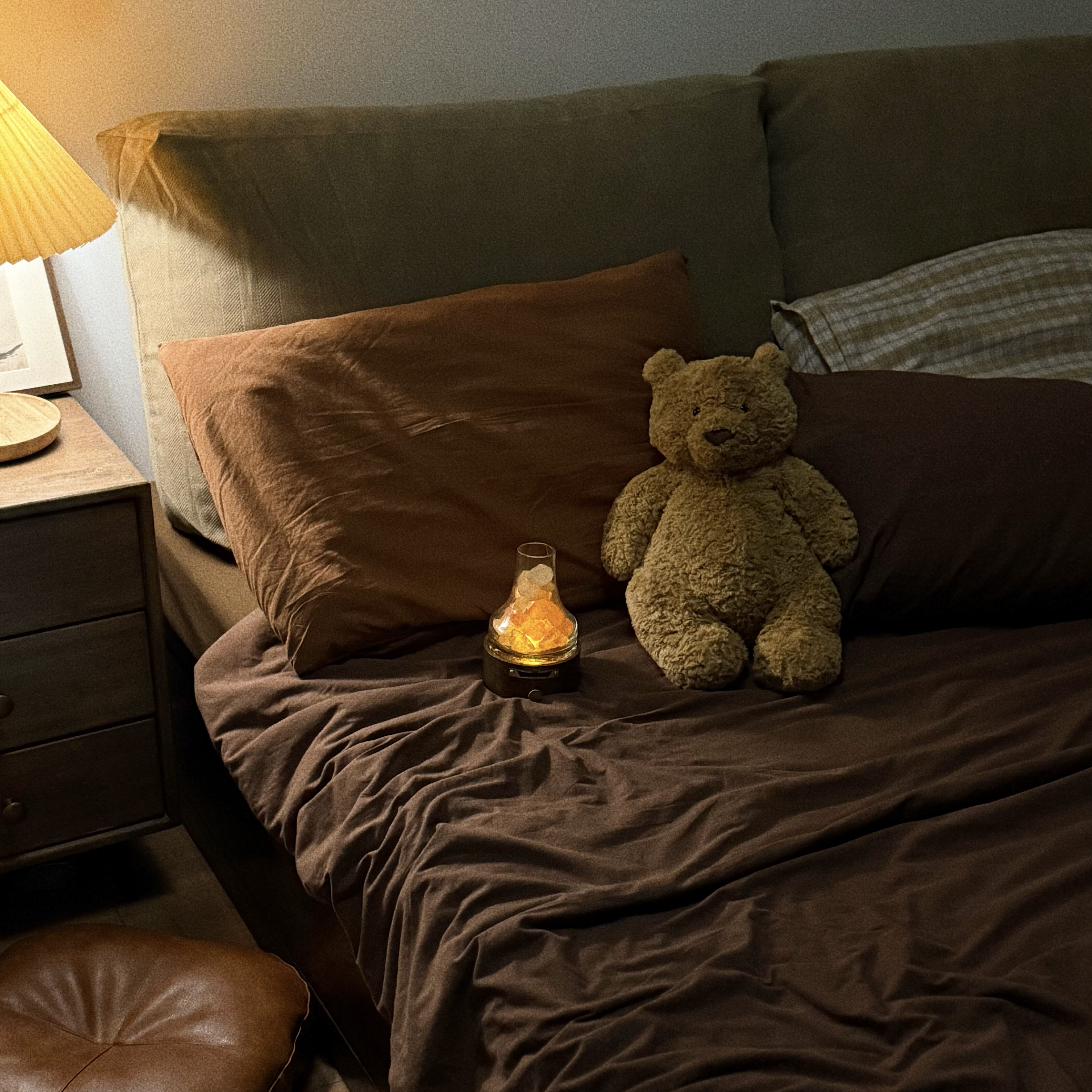 小岛之森卡其色长方形大靠枕抱枕沙发床上森系复古女生睡觉 - 小岛之森出品