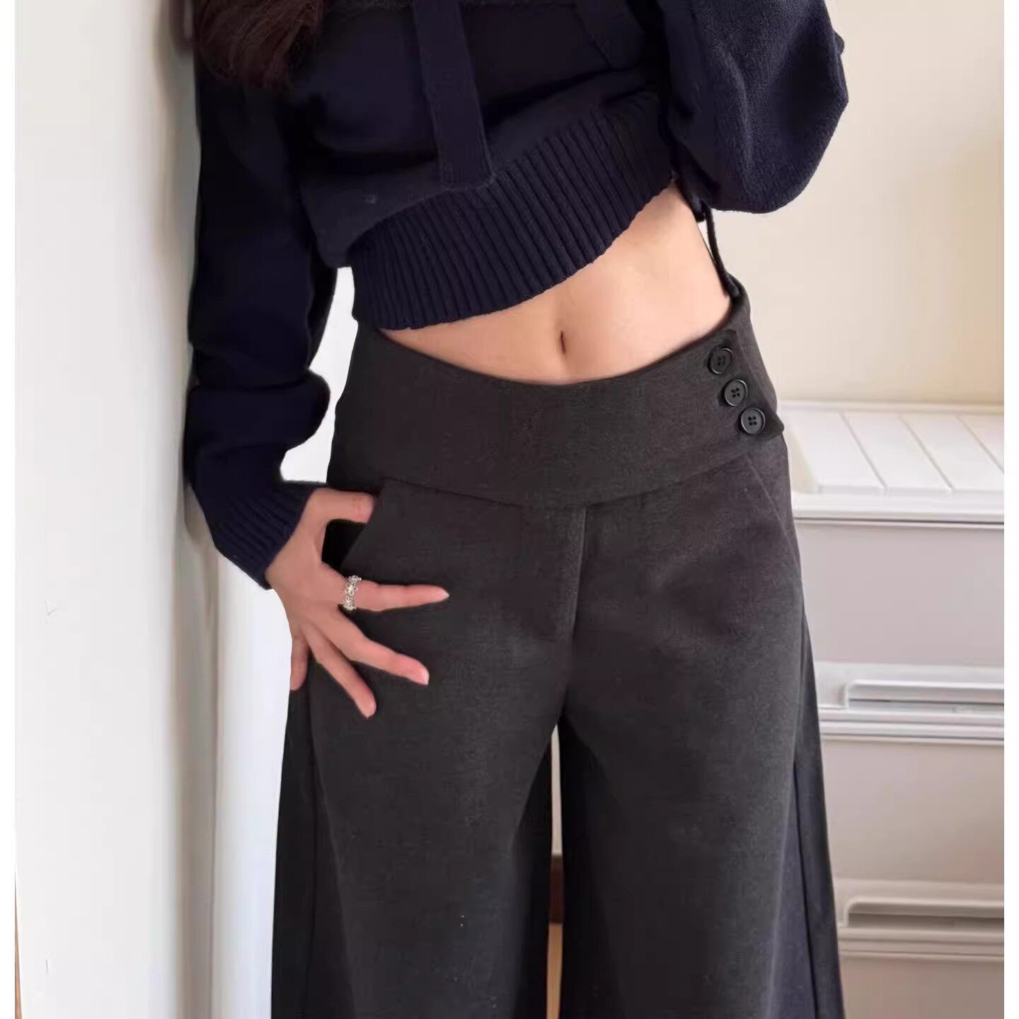 深灰色毛呢纽扣西装阔腿裤女2026春季新款高腰显瘦垂感宽松休闲裤
