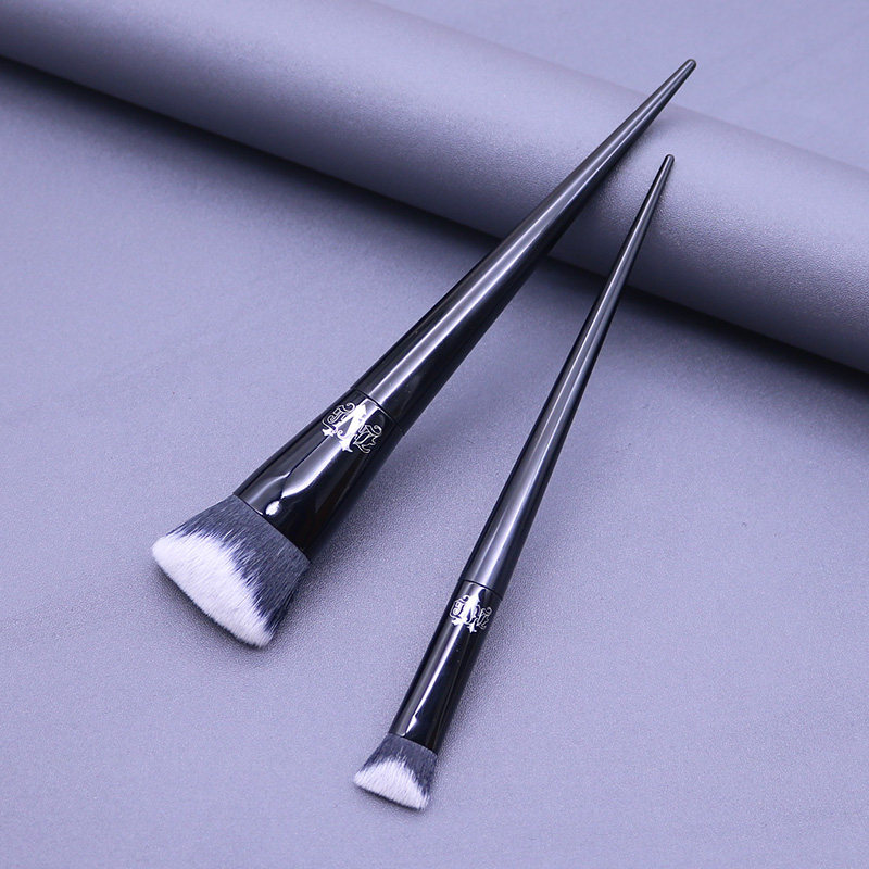 3D双面坡形KVD40遮瑕刷KVD10粉底刷遮黑眼圈痘印斑点细节化妆刷,彩妆/香水/美妆工具,化妆刷,淘宝优惠券,粉丝福利购,淘宝优惠卷