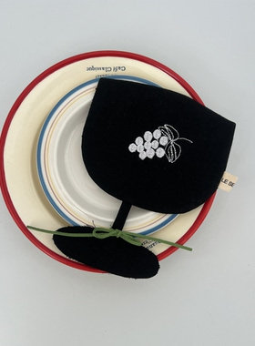 le serein原创设计法式葡萄刺绣黑色棉酒杯形杯垫隔热垫餐垫