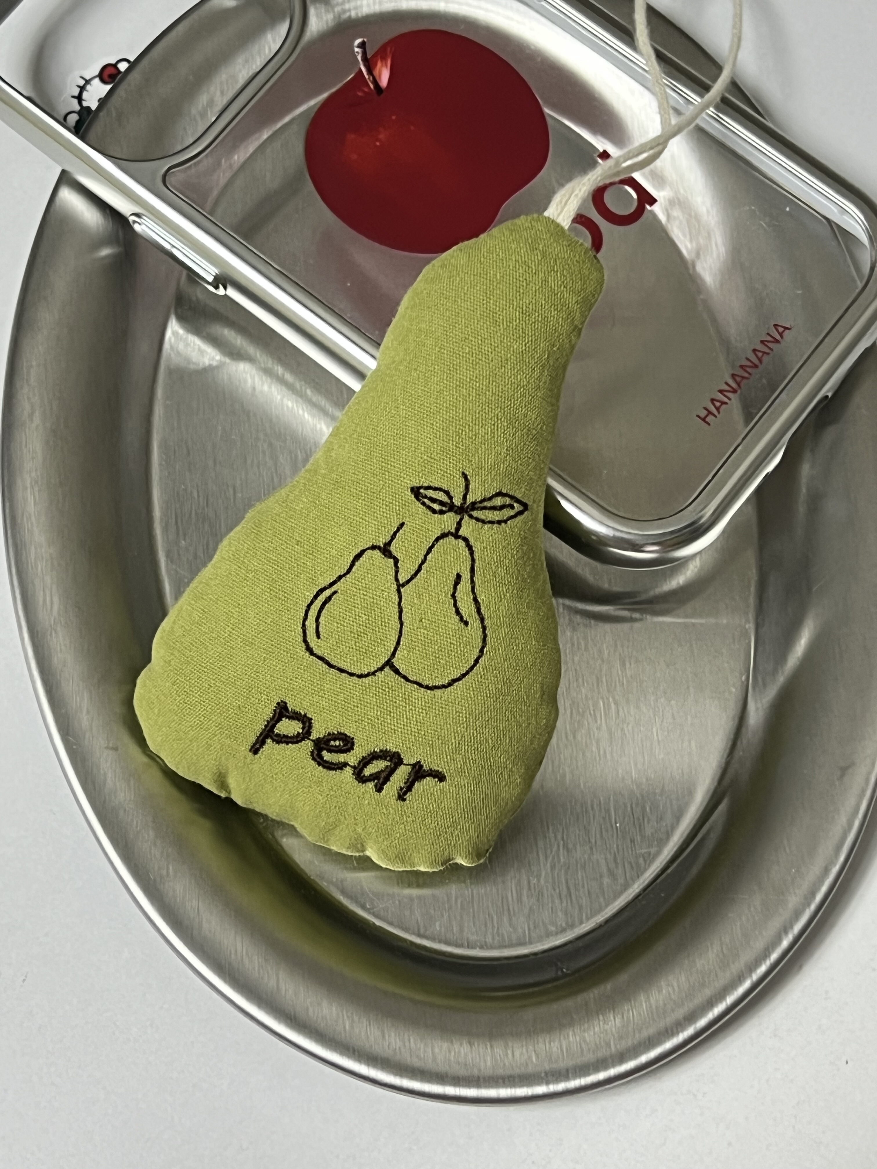 Le serein原创可爱趣味布艺梨子手工刺绣充棉挂件钥匙扣包包挂饰