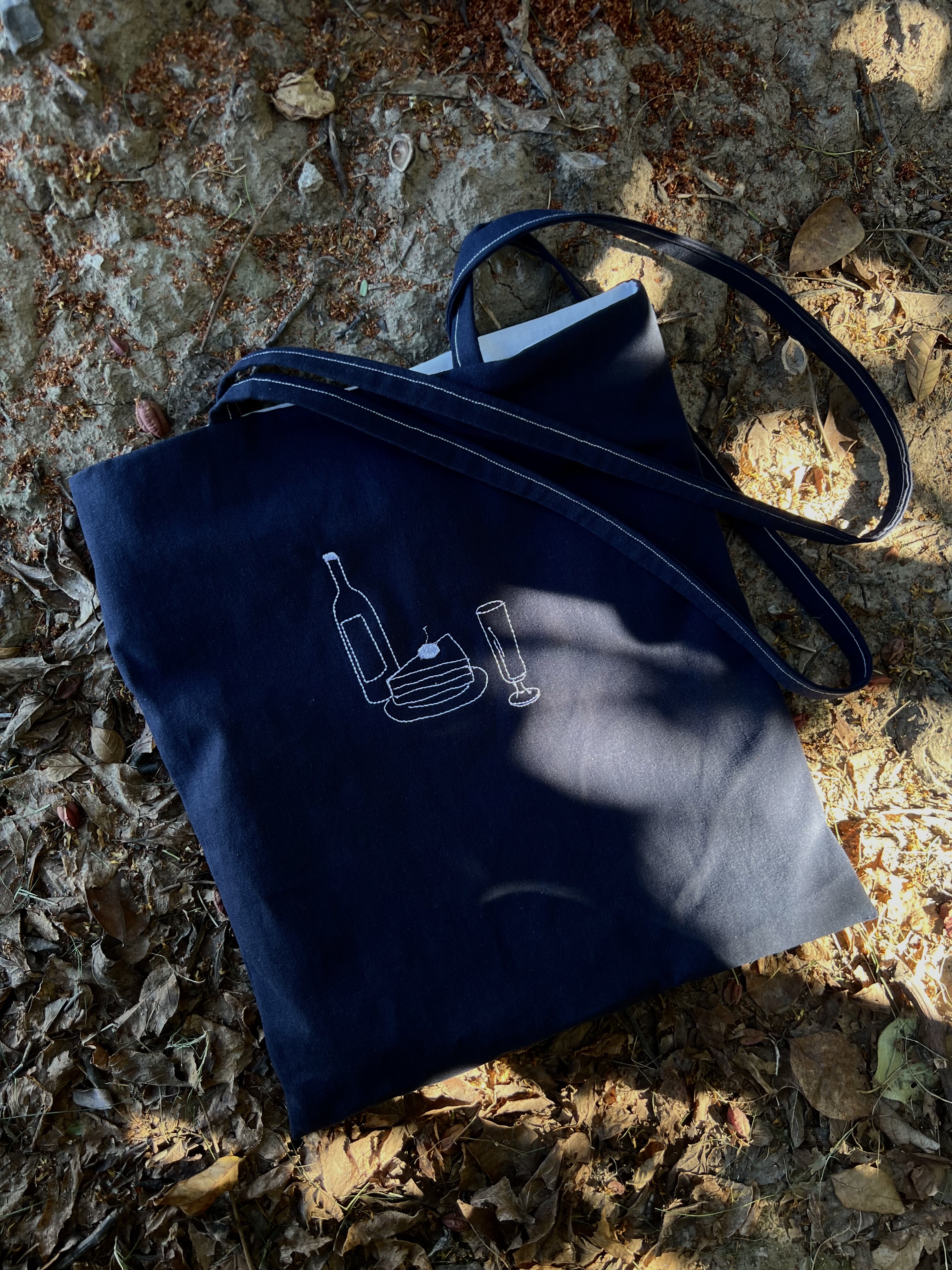 Le serein原创设计法式刺绣高级感通勤出行百搭单肩包托特环保袋