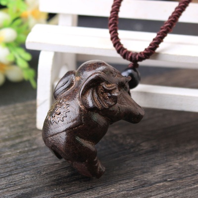 Simple retro sweYater chain womens wooden fish pendant R n